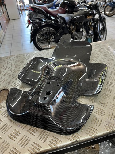 Passage roue carbone ducati - de,
