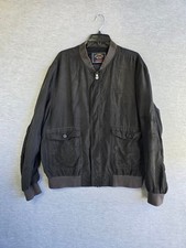 Paul and Shark Yachting Pura