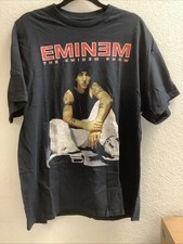 EMINEM OFFICIAL MERCH SITTING