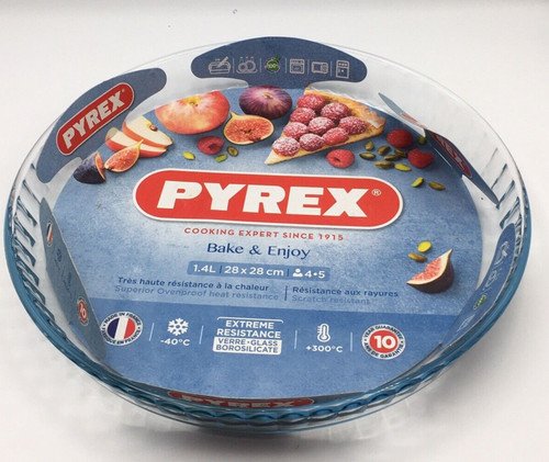 Pyrex bake and - bake, enjoy