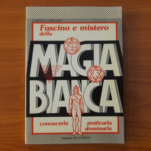 Fascino mistero della magia - e,