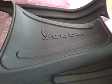 1B010590 TAPPETO VESPA GTS 310