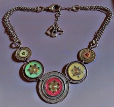 Superbe collier Les Gens du