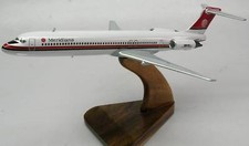 Modellino aereo Douglas MD-82