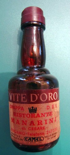 Bottiglia mignon liquore vite - bottiglia,