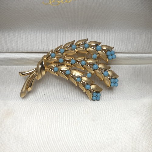 Vintage signed crown trifari - vintage,
