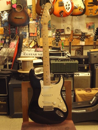 Chitarra elettrica usata