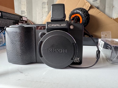 Ricoh caplio gx100 - ricoh,