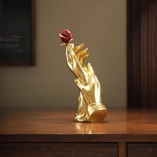 Statua di Rosa a Mano