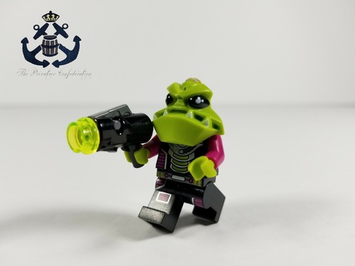 Lego 2011 alien - lego,