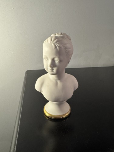 Busto porcellana biscotto