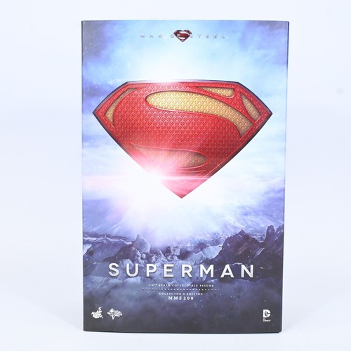 Hot toys modellino superman - hot,