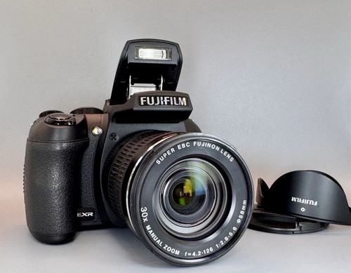 Fuji finepix hs30exr - finepix,