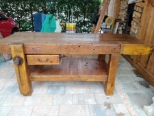 Banco da falegname completamente restaurato, in legno massello, con doppia morsa