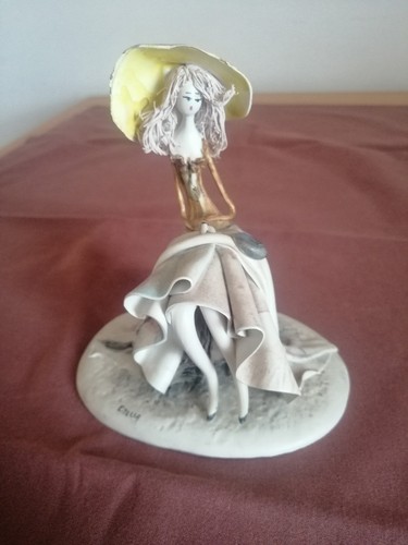 Statuina porcellana di - statuina, in