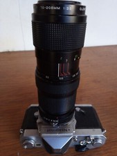 Vivitar zoom 75-205 mm, f 3/8 auto close focusing lens, very good, attacco 58mm.