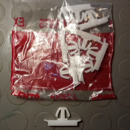 Clip mollette fiat uno - fiat,