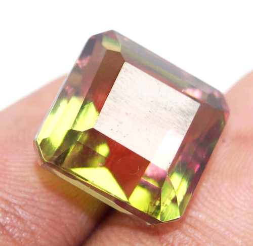 Zultanite naturale - zultanite, 30