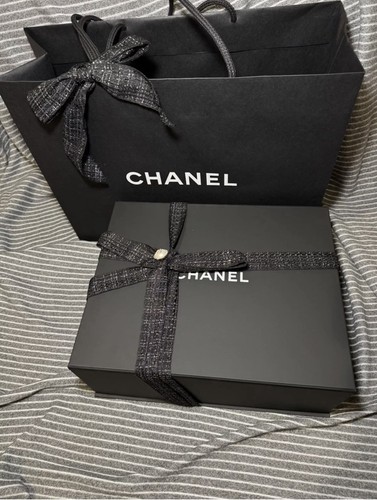 100 authentic chanel - chanel, box