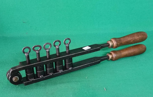 Antico utensile leva metti - utensile, leva/metti
