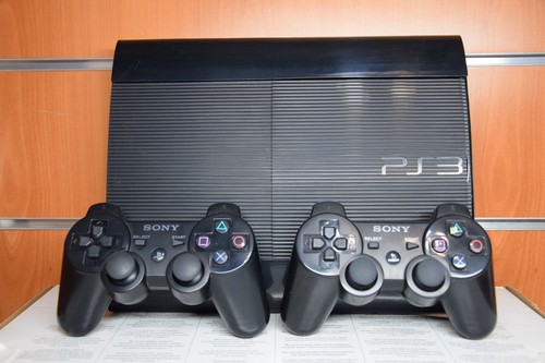 Playstation super slim - 3, nera