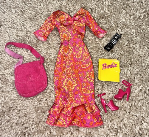 Barbie 2001 fashion - barbie,