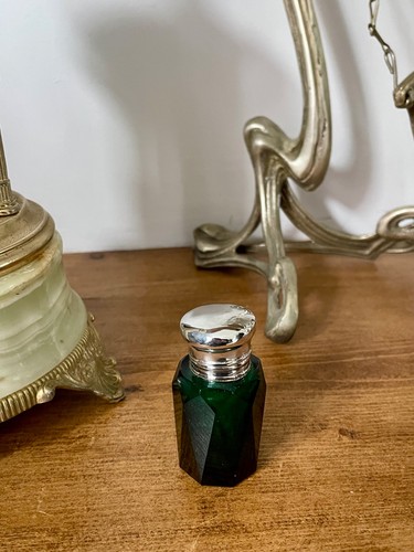 Antique emerald green glass - emerald,
