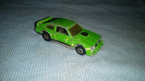 Hot wheels green - hot, flat