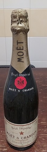 Bottiglia champagne moet - bottiglia, di
