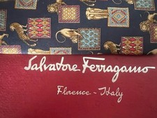 🔴 SALVATORE FERRAGAMO cravatta seta blu animali leoni ghepardi elefanti vintage