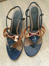 Favolosi sandali firmati Lola