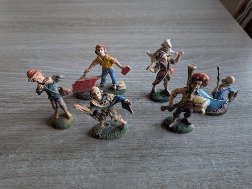 Lotto set statuine presepe - 6, 7