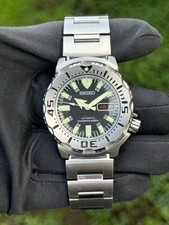 Seiko Black Monster: modello SKX779, automatico, 7S26-0350, giorno-data - mai lucidato