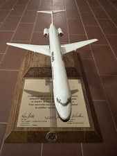 Original McDonnell Douglas Md-80 Display Model presented to American Airlines