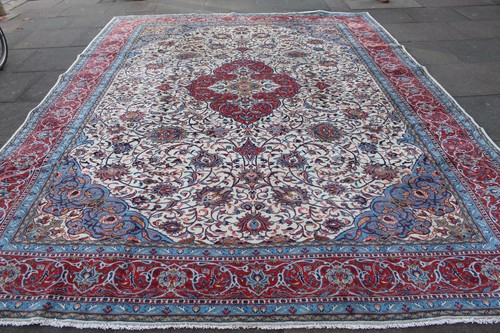 Tappeto grande vintage fatto - , a