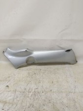 CHIGLIA SOTTO PEDANA DESTRA PER PIAGGIO X8 200 DEL 2004 (e45565)