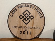 LEGGI CASA WHISKY INSEGNA IN