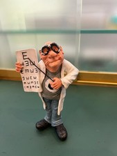 STATUETTA GRANDE PERSONAGGIO "L'OCULISTA" CARICATURA MESTIERI COLLEZIONE