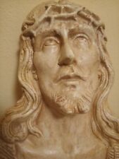 Statua Gesù Cristo scolpita a mano, anno 2011 (autore sconosciuto) da parete.