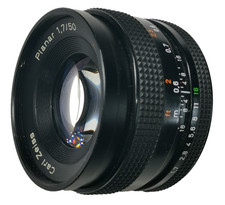 Carl Zeiss Planar 50mm f1.7 T*