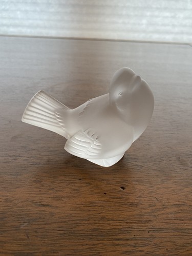 Beautiful vtg lalique - beautiful, frosted