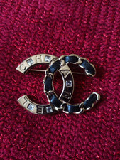 chanel broche