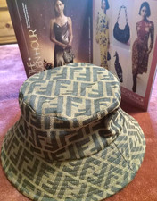 Cappello Fendi FF Zucca Monogramma Logo Secchiello