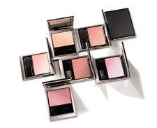 SUQQU Blurring Color Blush