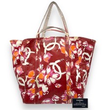 Borsa Chanel Camelia Vinyl Red