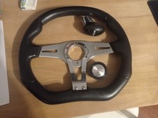 VOLANTE MOMO TREK SPORTIVO UNIVERSALE 350mm + TASTO CLACSON E POMELLO CAMBIO