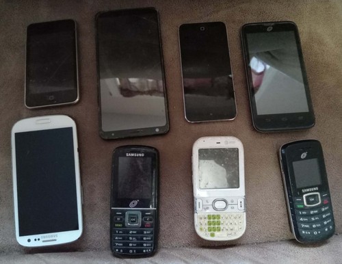 Mixed cell phone lot - 8,