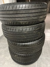4 PNEUMATICI 235/55R18 100V