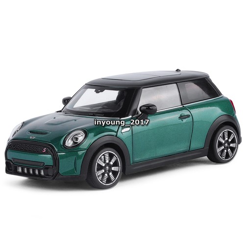 Modellino auto 2023 bmw - 1:24,