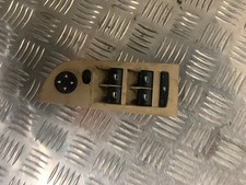 PULSANTIERA ANTERIORE SINISTRA